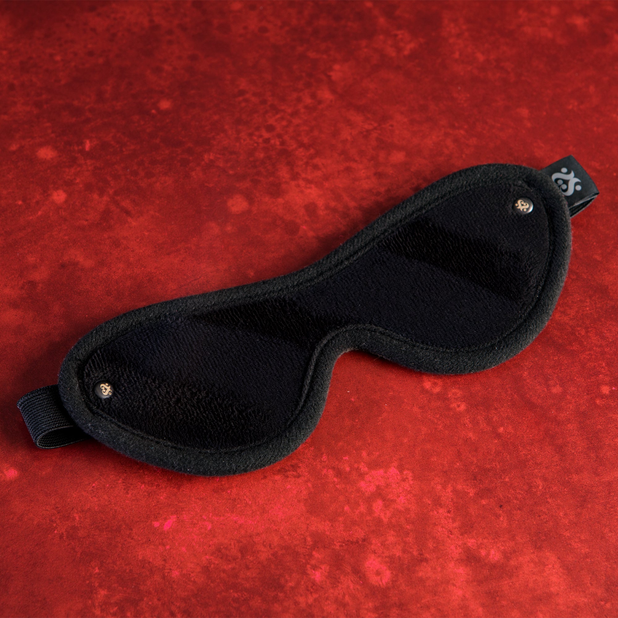 Eyes Wide Shut - Soft Velvet Blindfold
