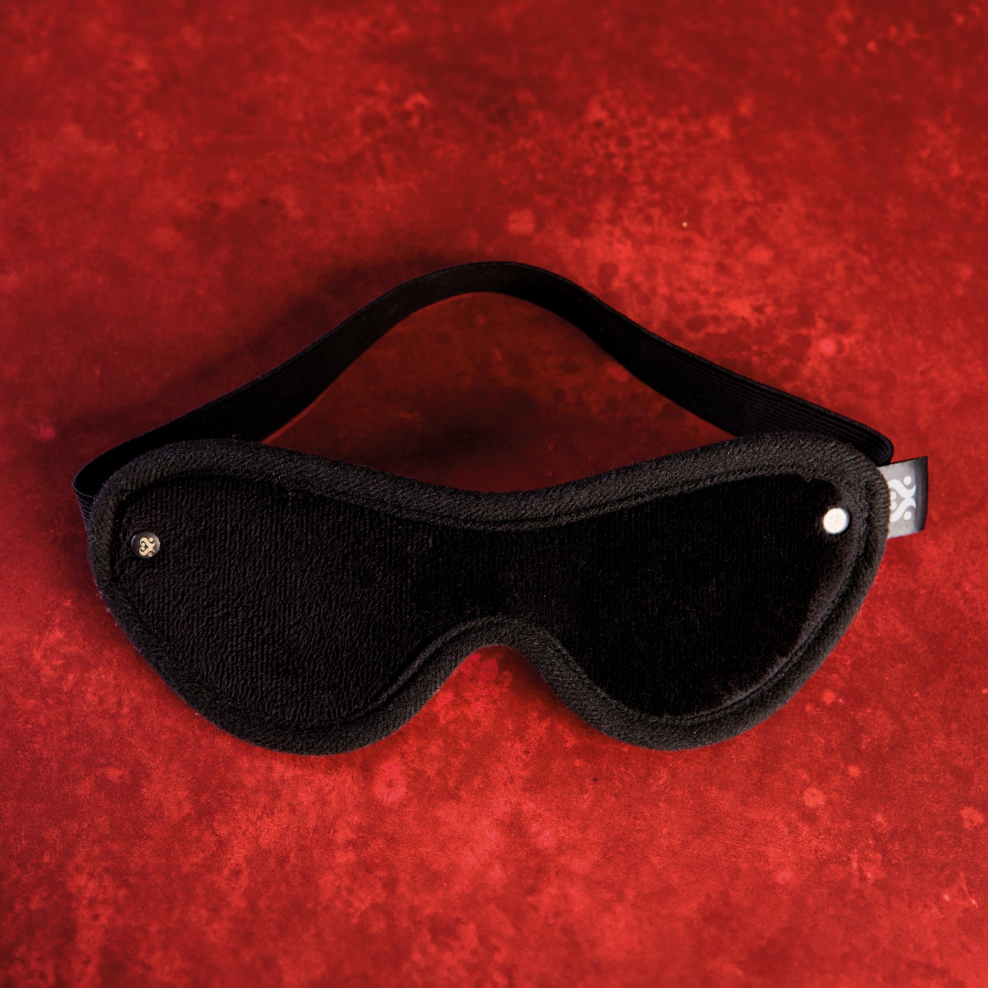 Eyes Wide Shut - Soft Velvet Blindfold